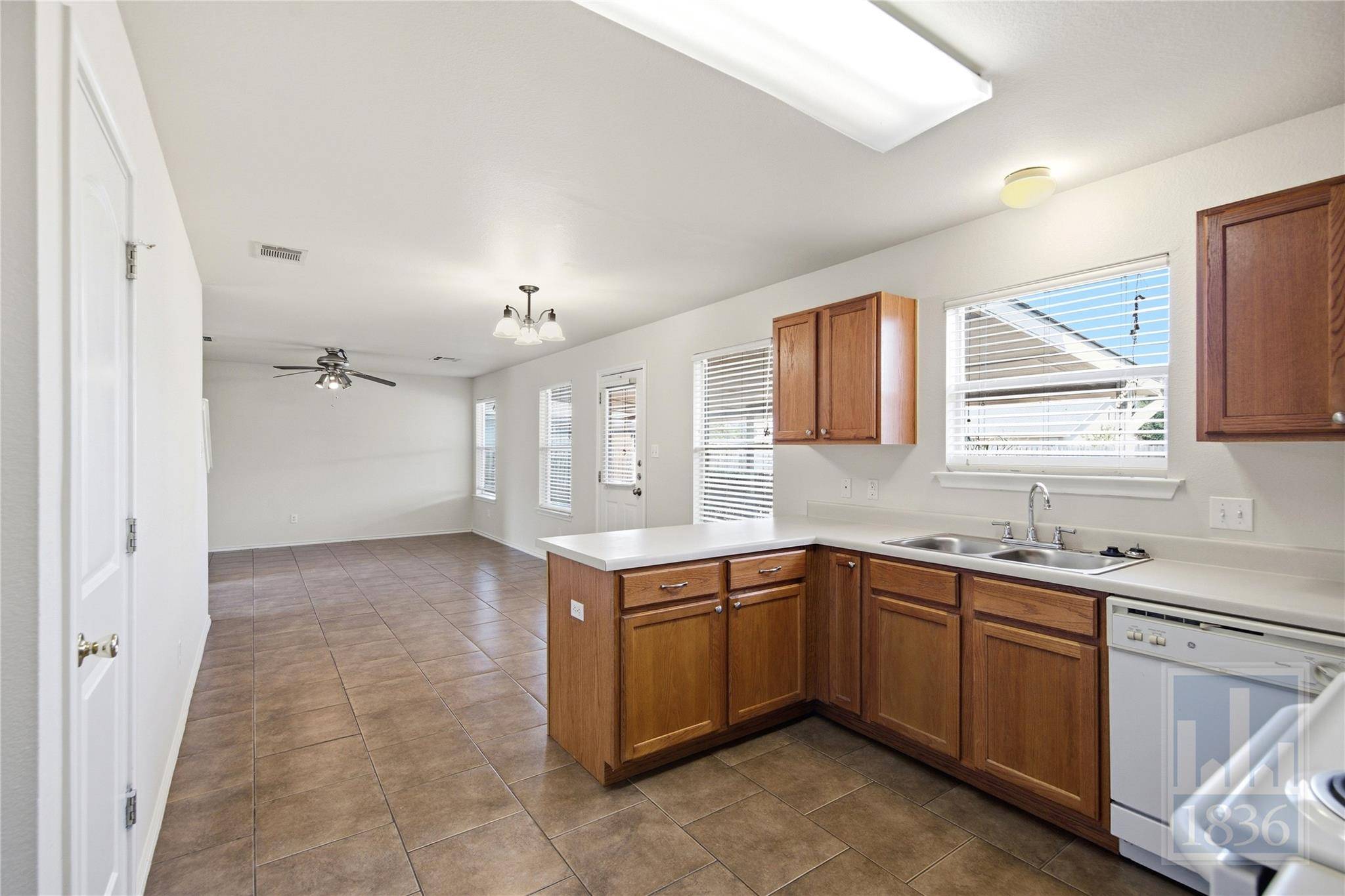 226 Wegstrom ST, Hutto, TX 78634