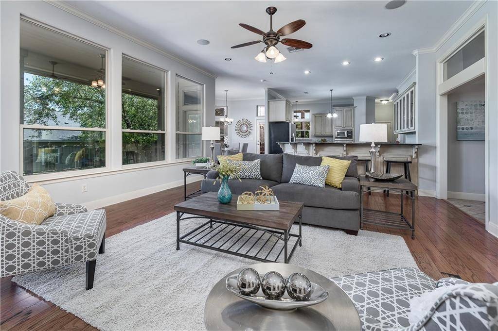 400 Bedford DR, Spicewood, TX 78669