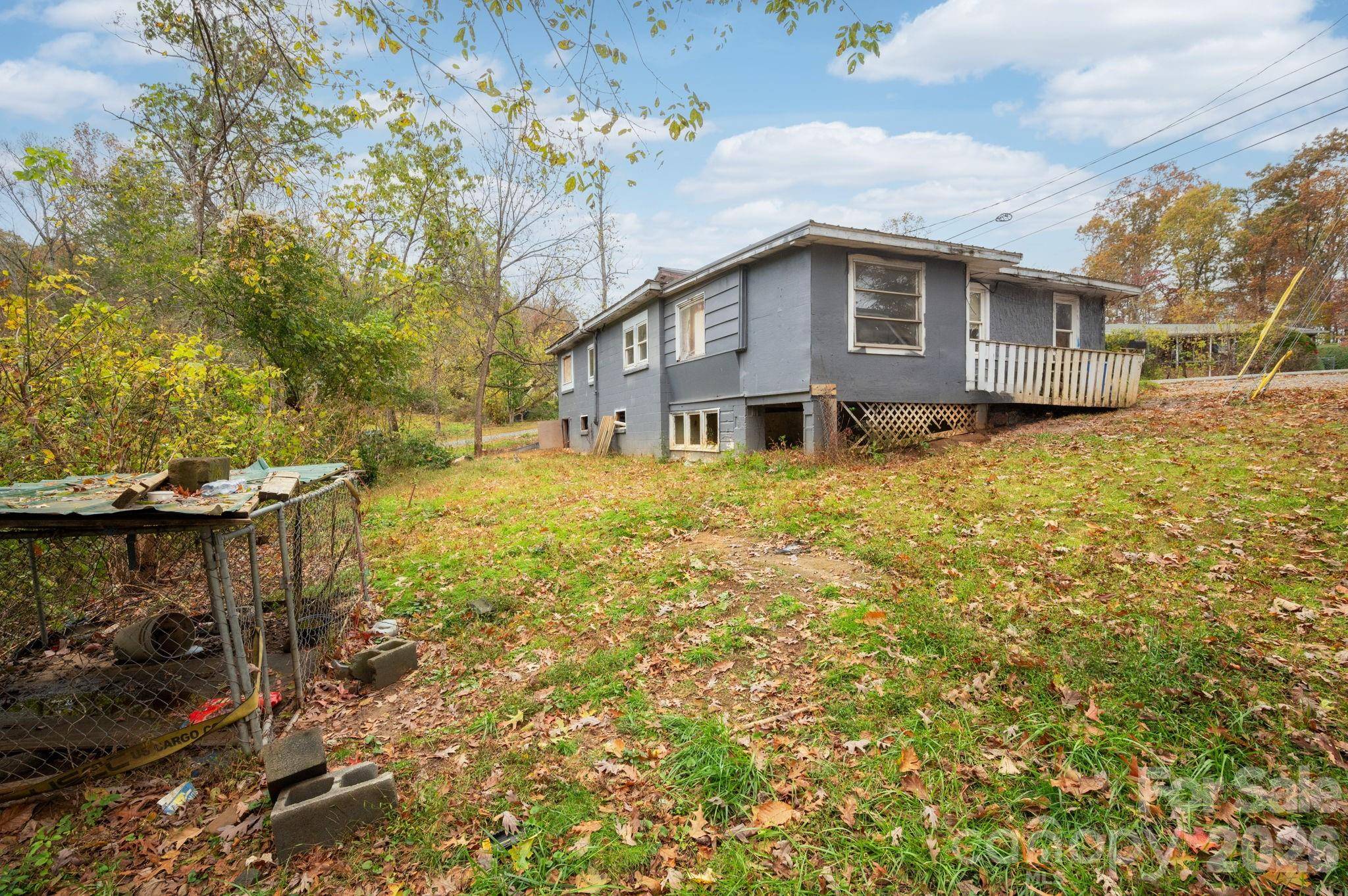 226 Mount Allen HTS, Black Mountain, NC 28711