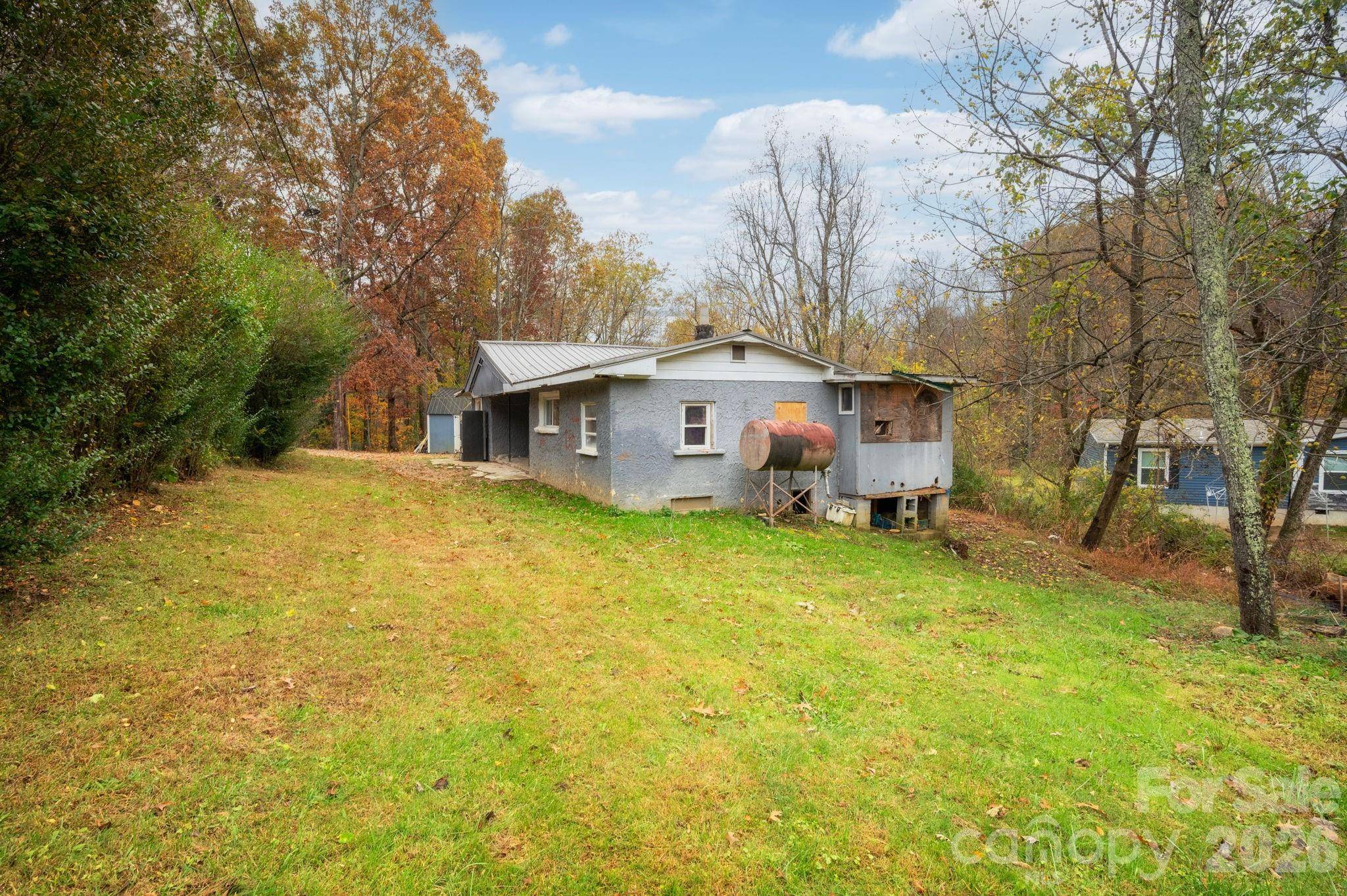 226 Mount Allen HTS, Black Mountain, NC 28711
