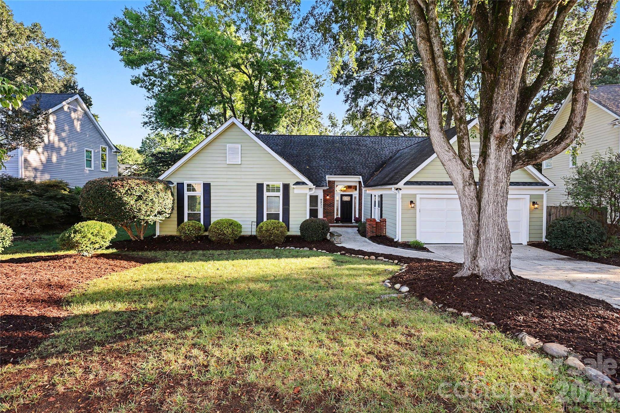 9931 Deer Spring LN, Charlotte, NC 28210