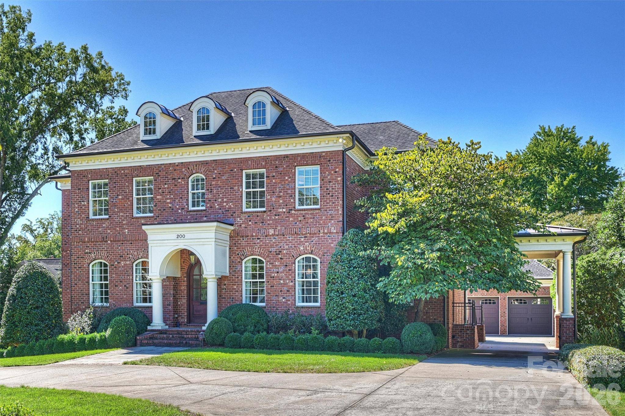 200 Huntley PL, Charlotte, NC 28207