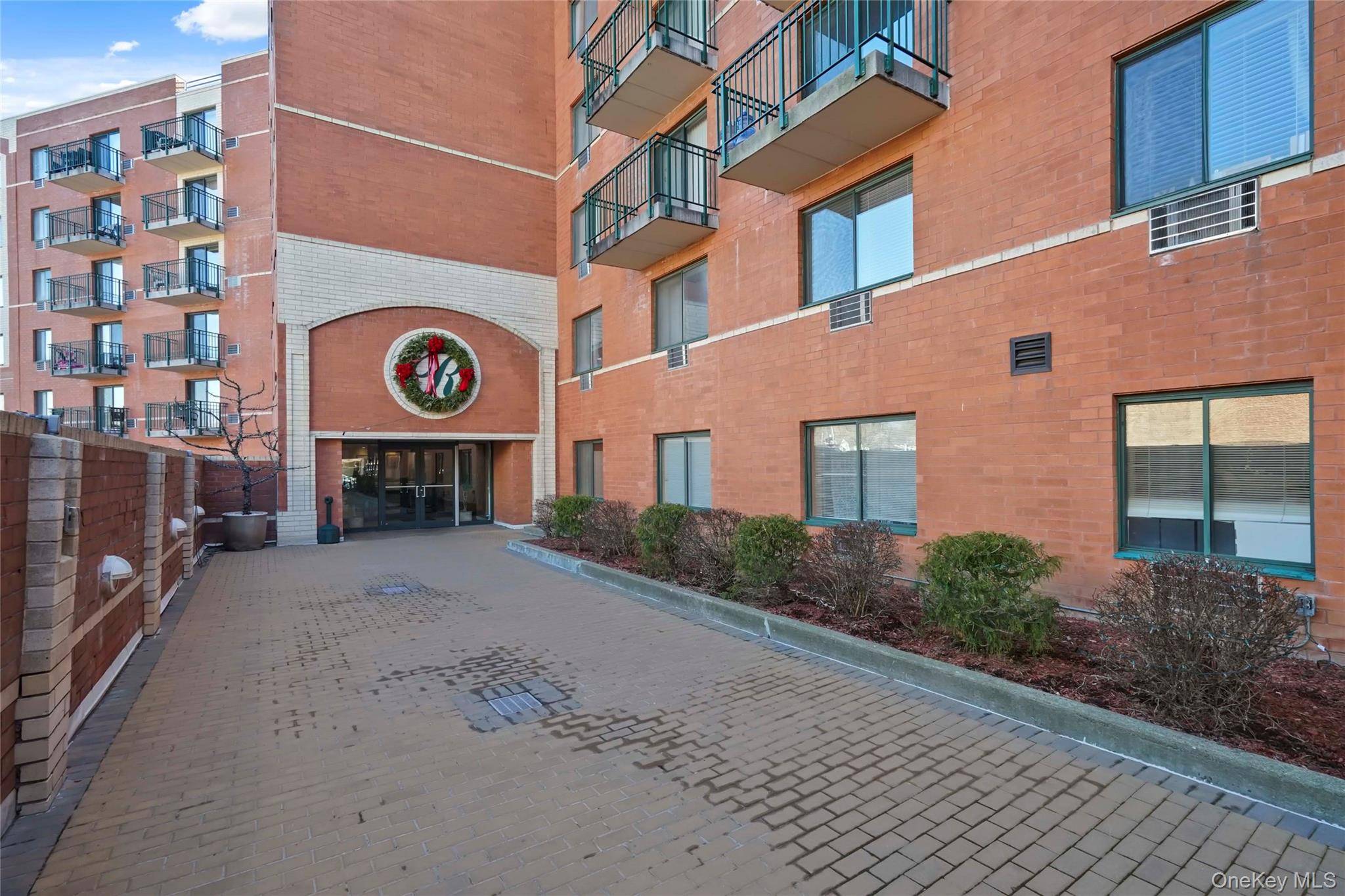123 Mamaroneck AVE #215, Mamaroneck, NY 10543