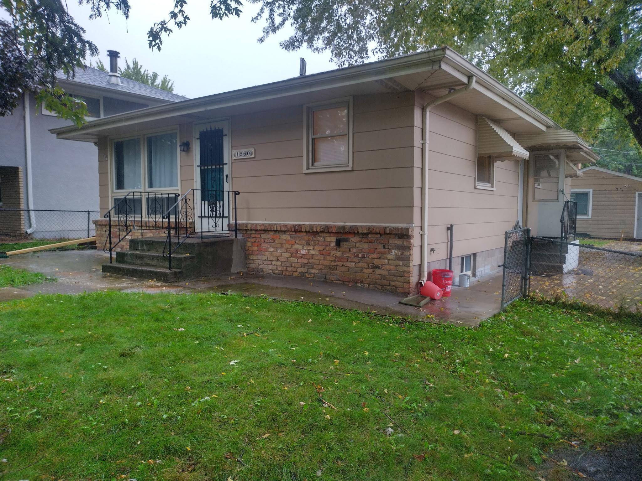 1560 Pacific ST, Saint Paul, MN 55106