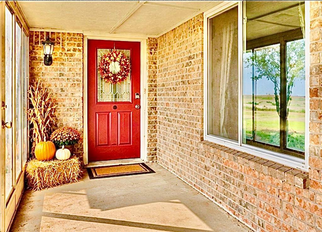 19298 East County Road 1690, Duke, OK 73532