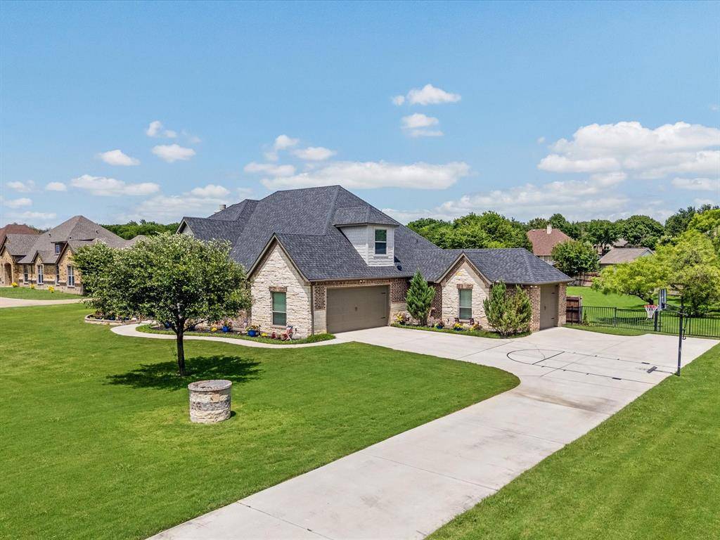 111 Old Base Road, Aurora, TX 76078
