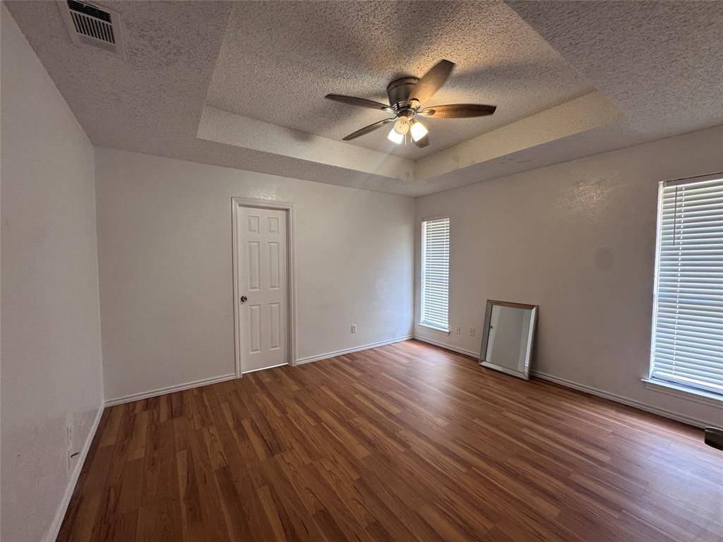 3648 Country Club Drive W, Irving, TX 75038
