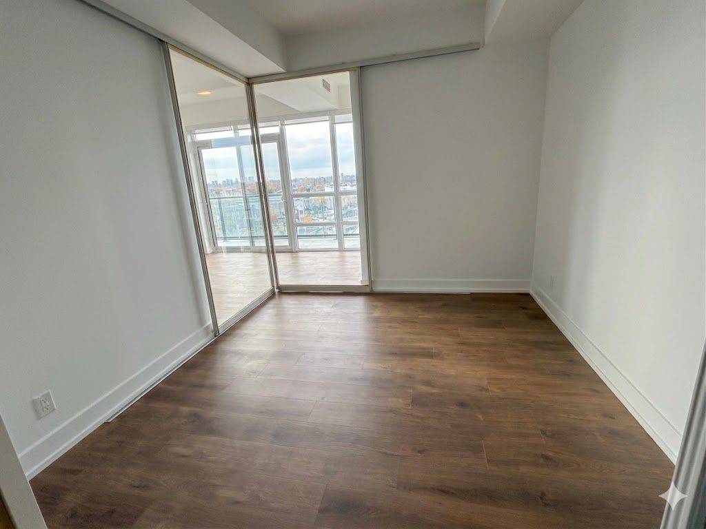 26 Norton AVE #805, Toronto C14, ON M2N 0H6