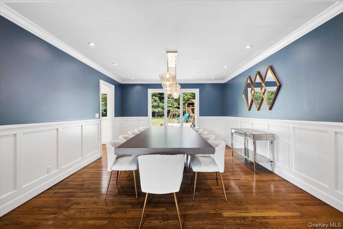 159 Wykagyl TER, New Rochelle, NY 10804