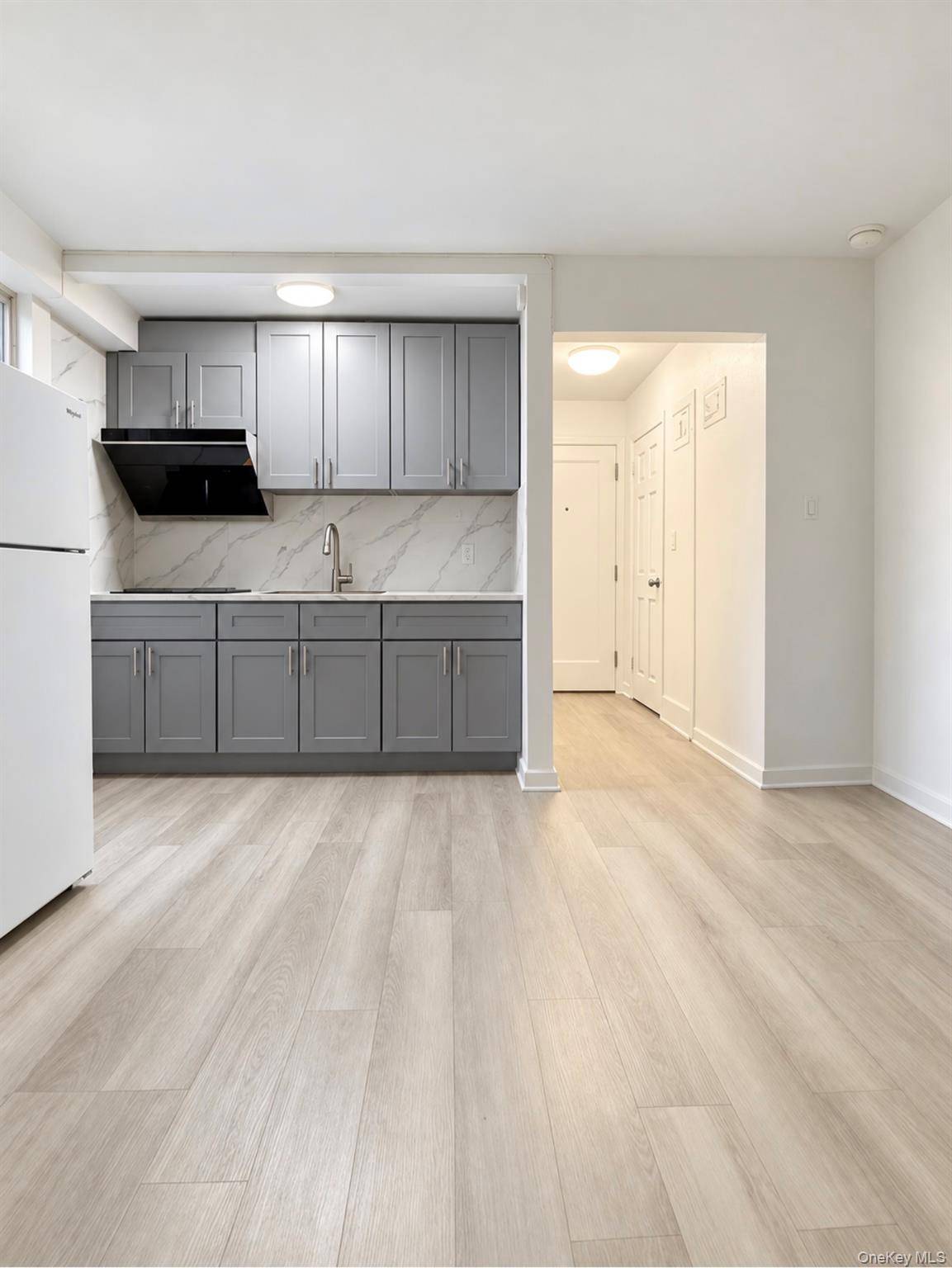 14444 41 AVE #F, Flushing, NY 11355