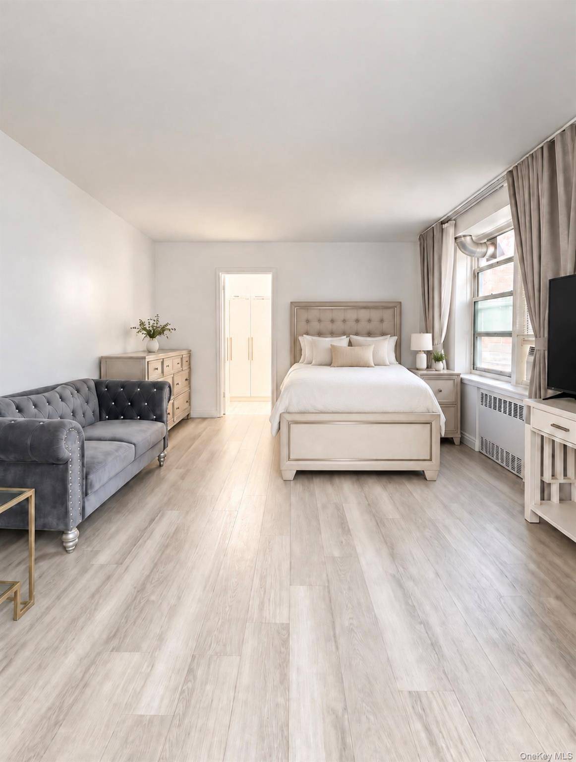14444 41 AVE #F, Flushing, NY 11355