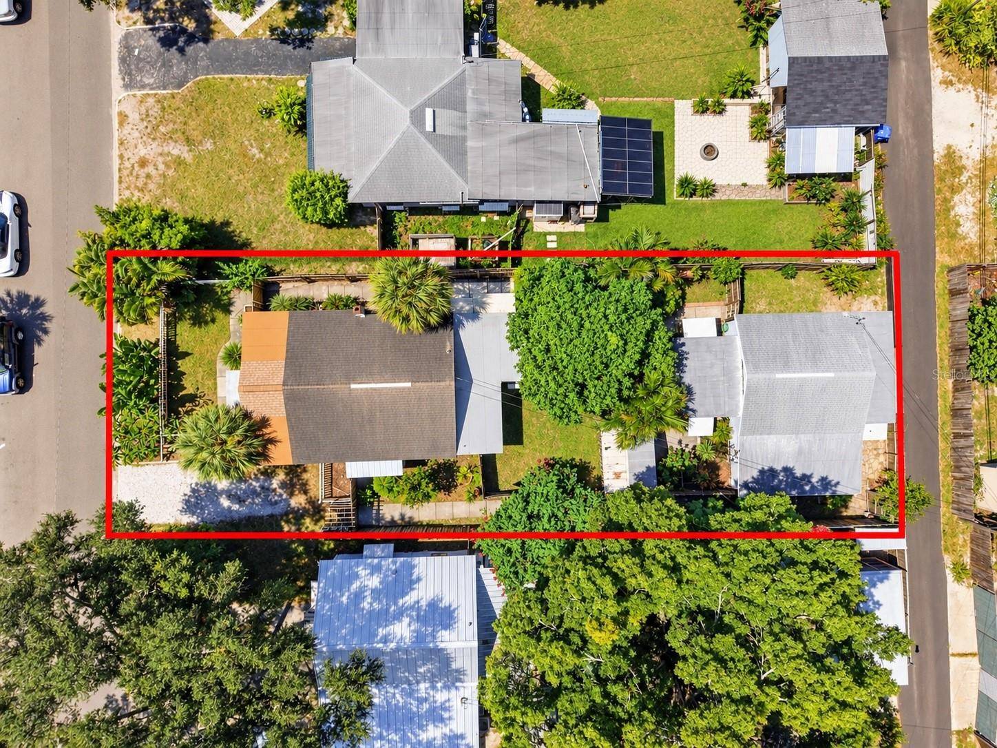 1751 29TH AVE N, St Petersburg, FL 33713