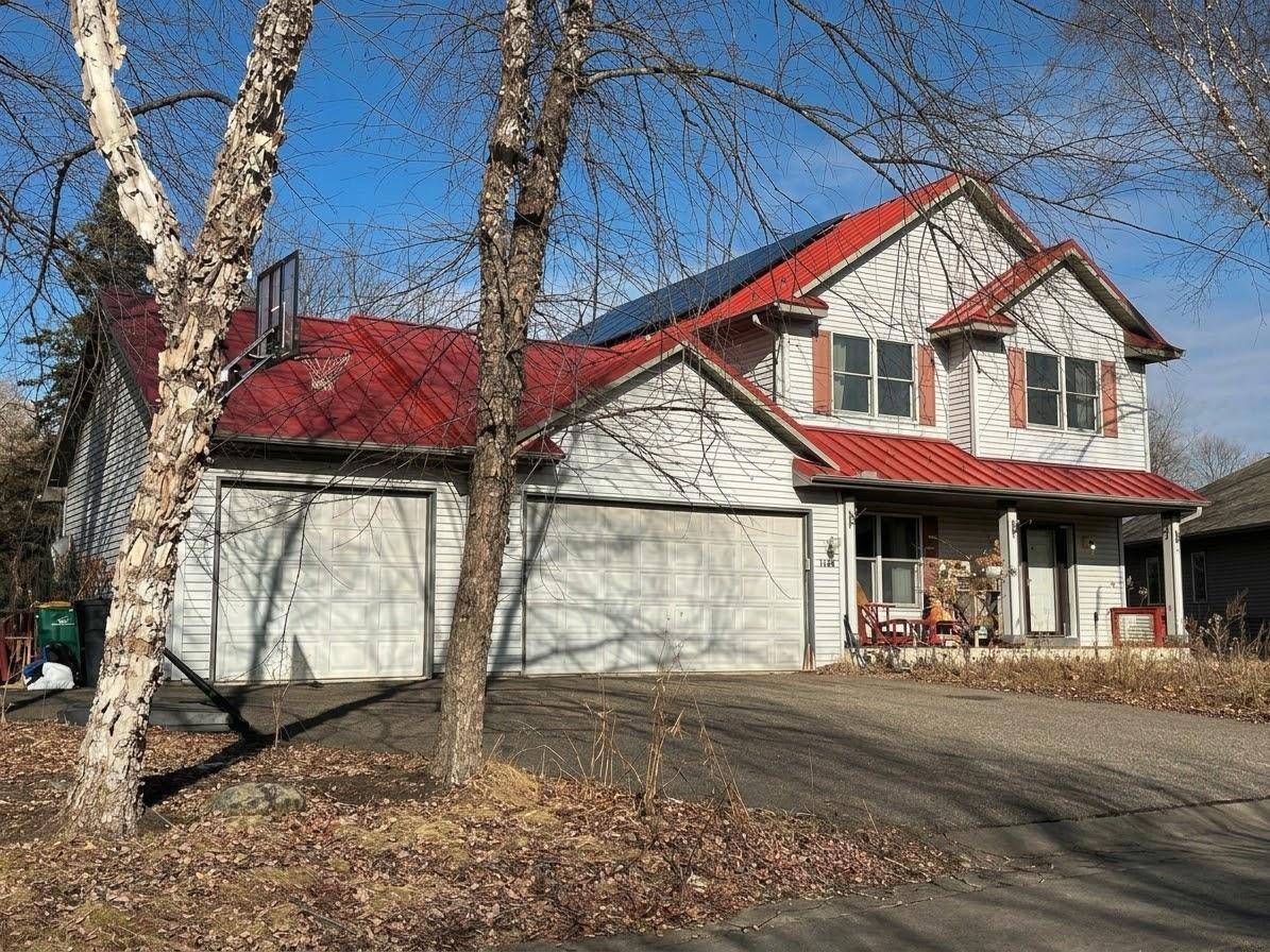 1128 Creekside CIR, Stillwater, MN 55082
