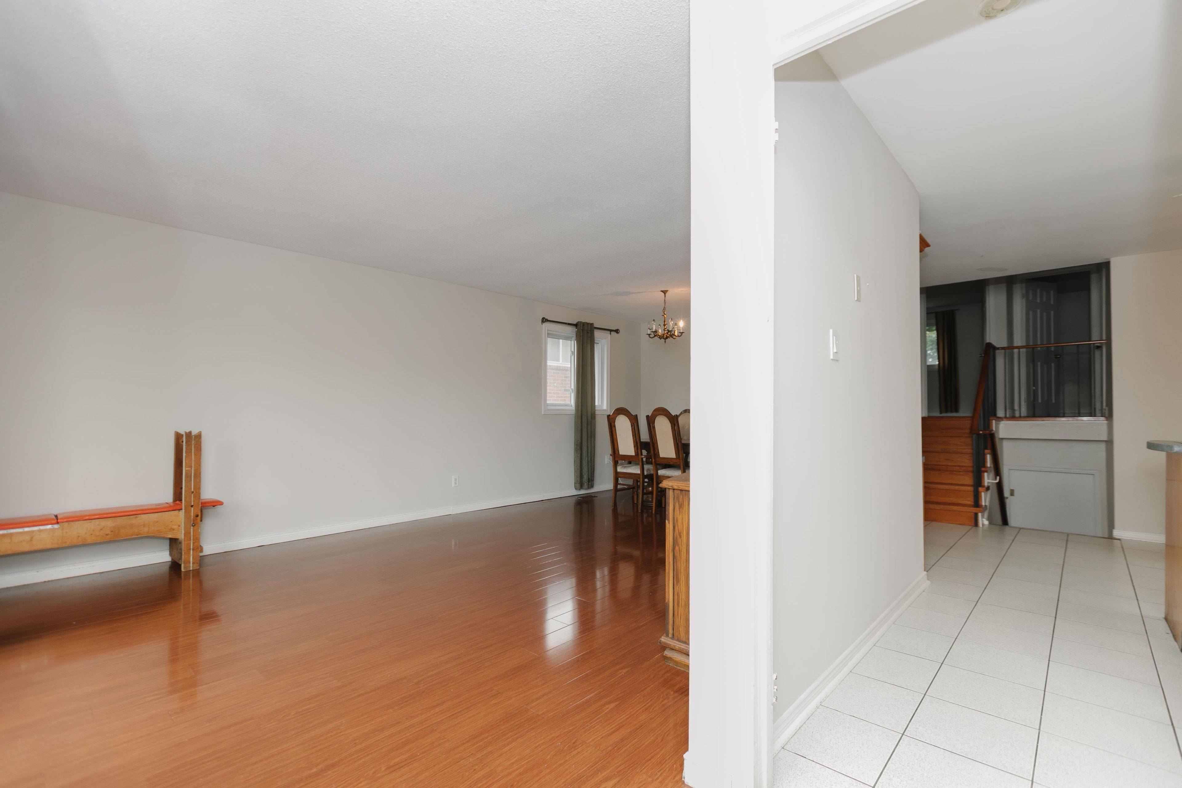 22 Blenheim DR, Brampton, ON L6Z 1H9
