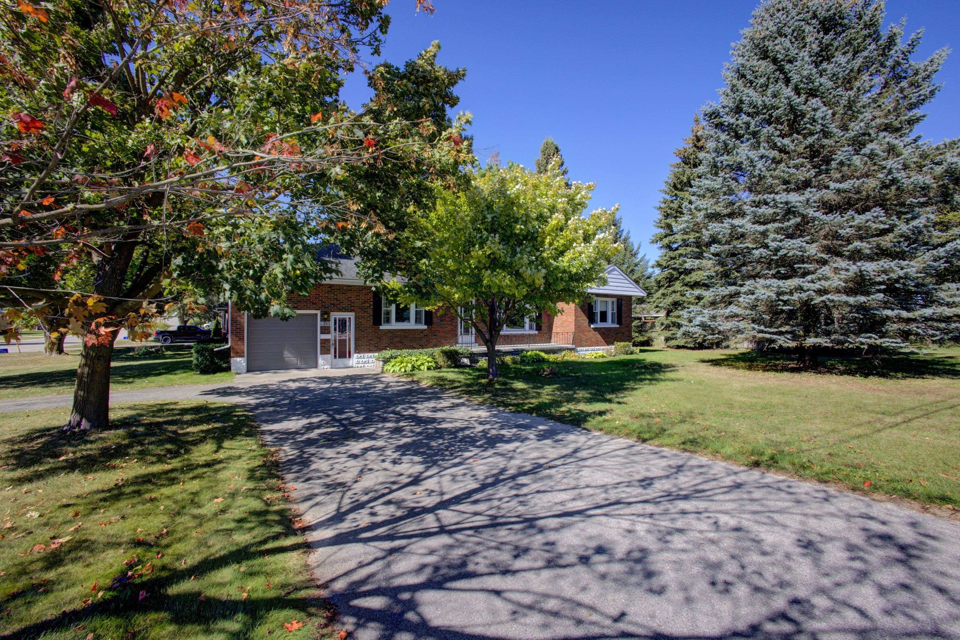 1203 Yonge ST S, Brockton, ON N0G 2V0