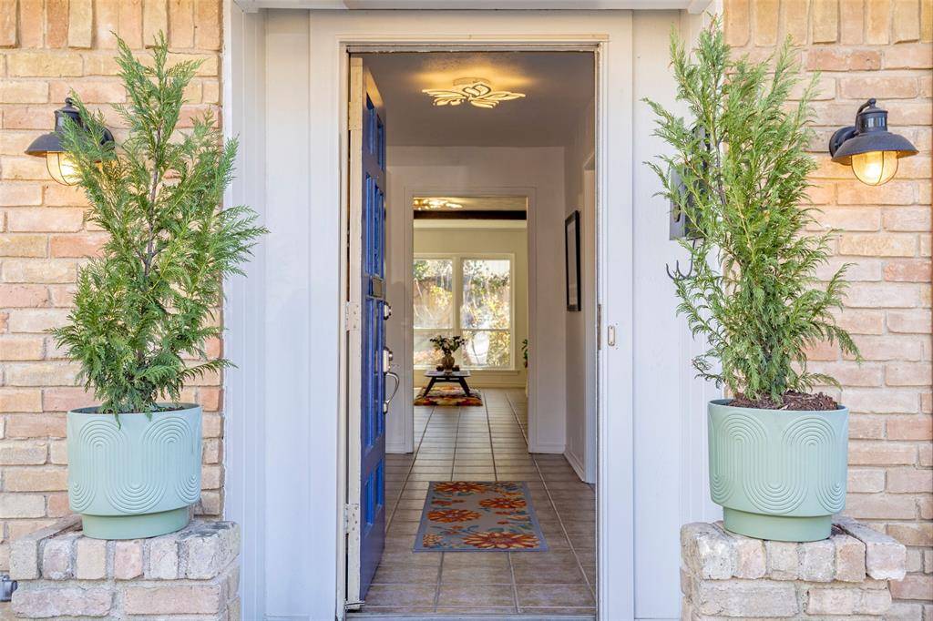 827 Teakwood Place, Richardson, TX 75080