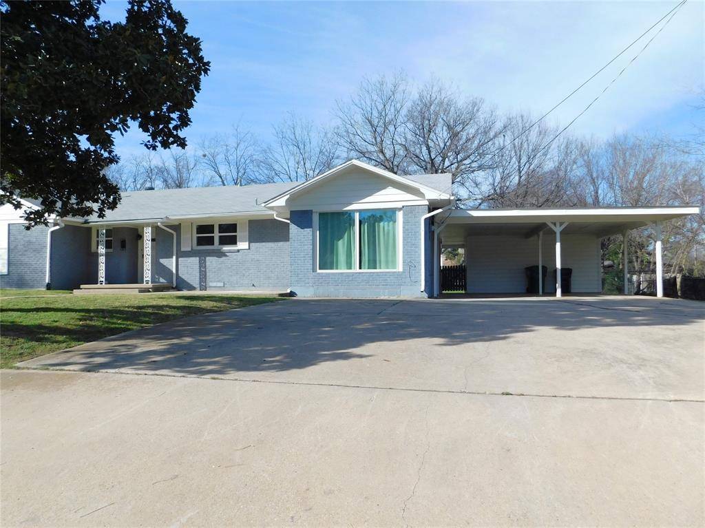 819 Thomas Street, Denton, TX 76201