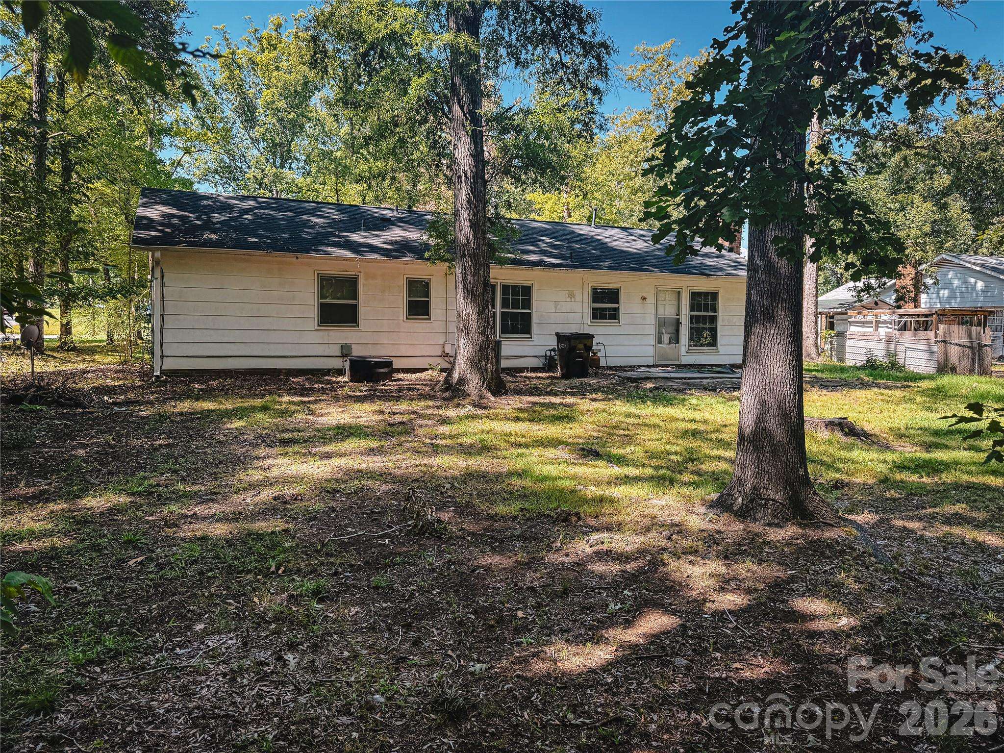 5500 Whippoorwill ST, Durham, NC 27704