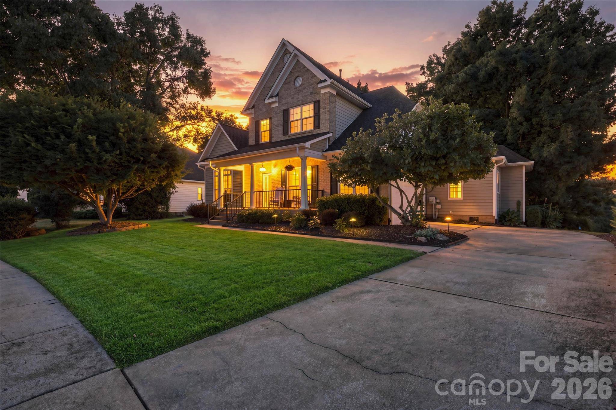 1550 Valhalla DR, Denver, NC 28037