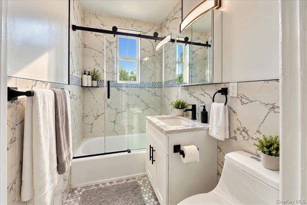 5635 Netherland AVE #2C, Bronx, NY 10471