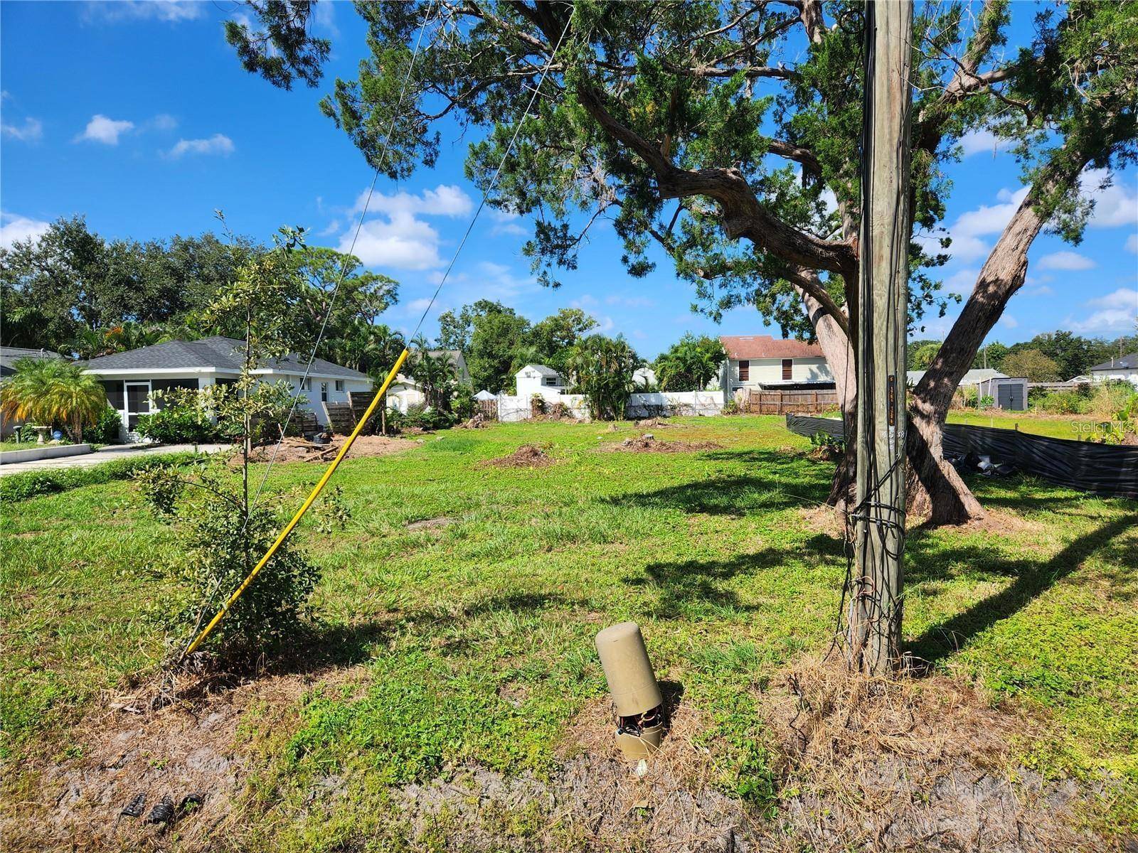 4528, 4530, 4532 SOUTH LOCKWOOD RIDGE RD, Sarasota, FL 34231