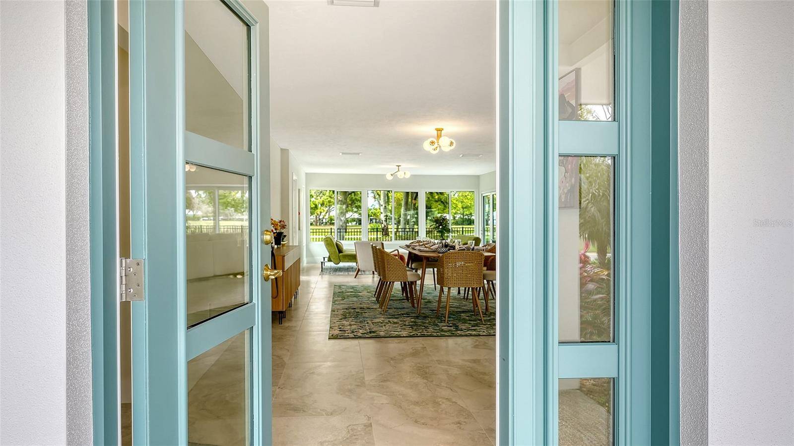 1967 BROOKHAVEN DR, Sarasota, FL 34239