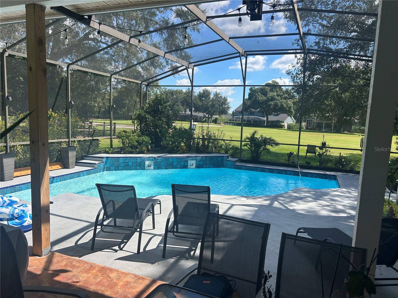 2435 SWEETWATER COUNTRY CLUB PLACE DR, Apopka, FL 32712