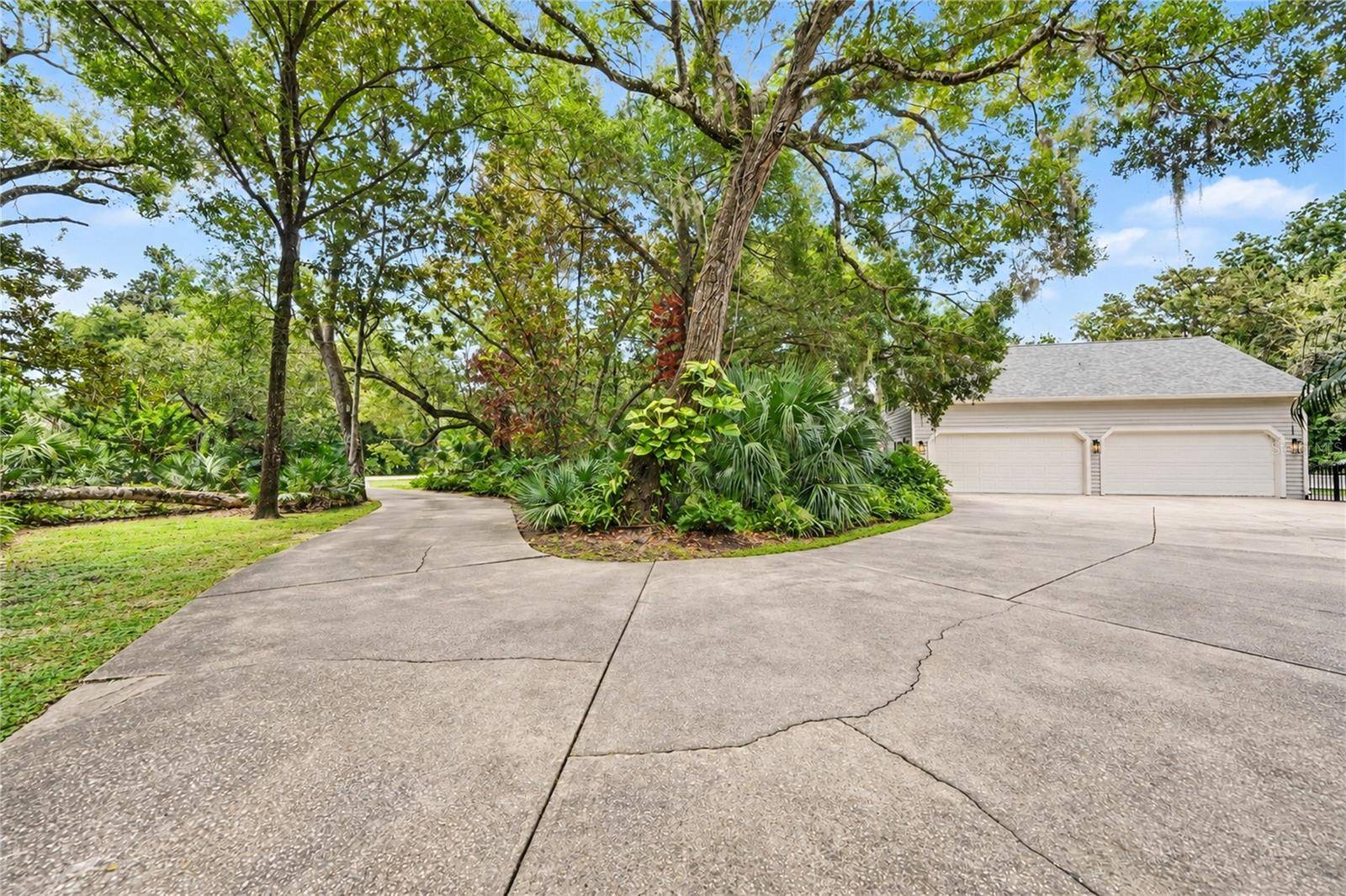 649 CHARMAGNE LN, Port Orange, FL 32127