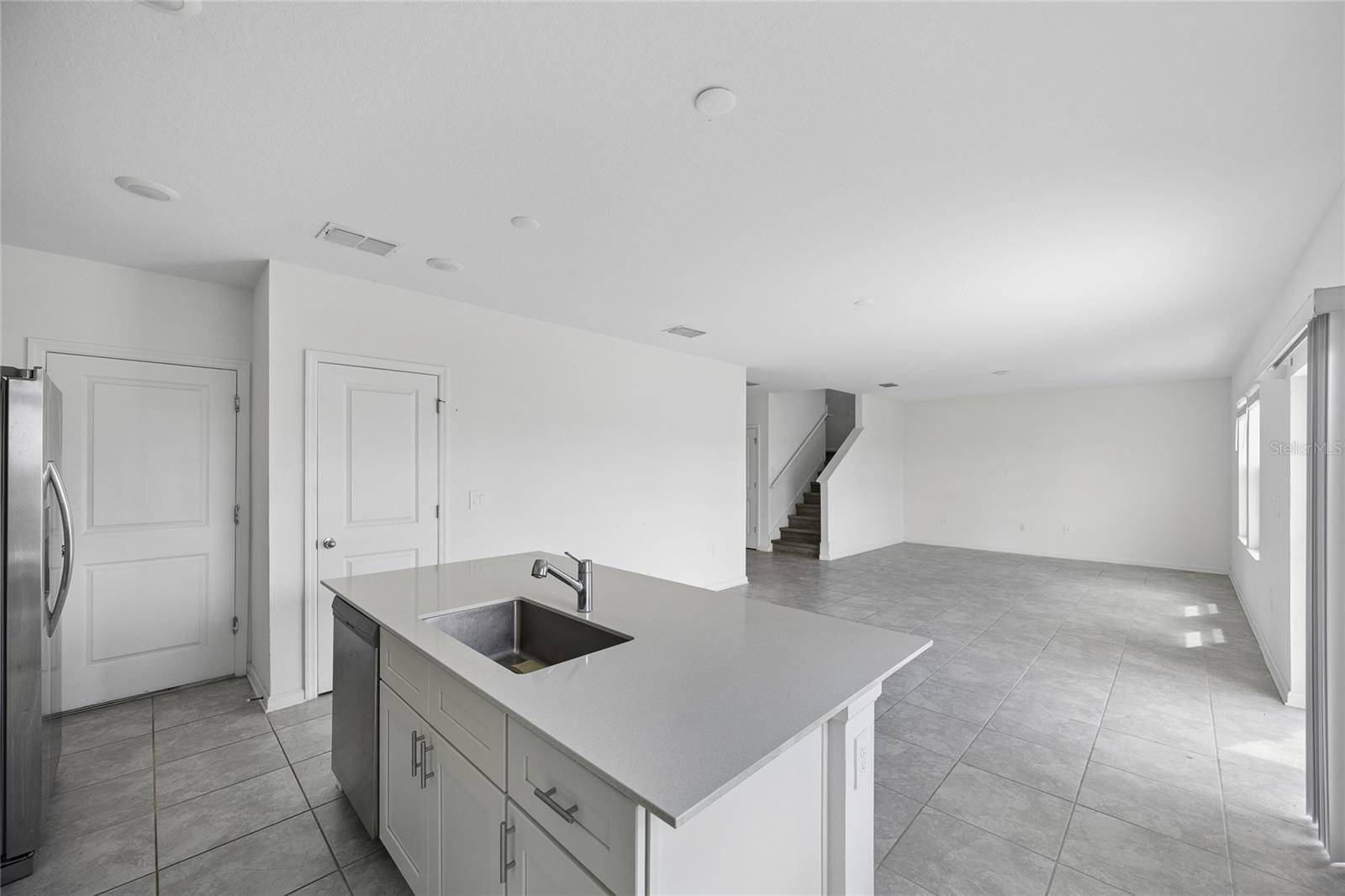 1405 DEEPWATER CIR, Eagle Lake, FL 33839