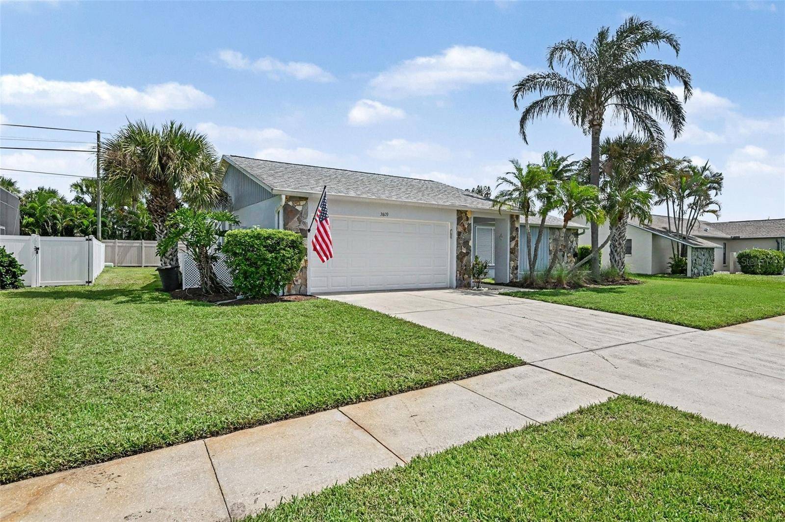 3809 KINGSTON BLVD, Sarasota, FL 34238