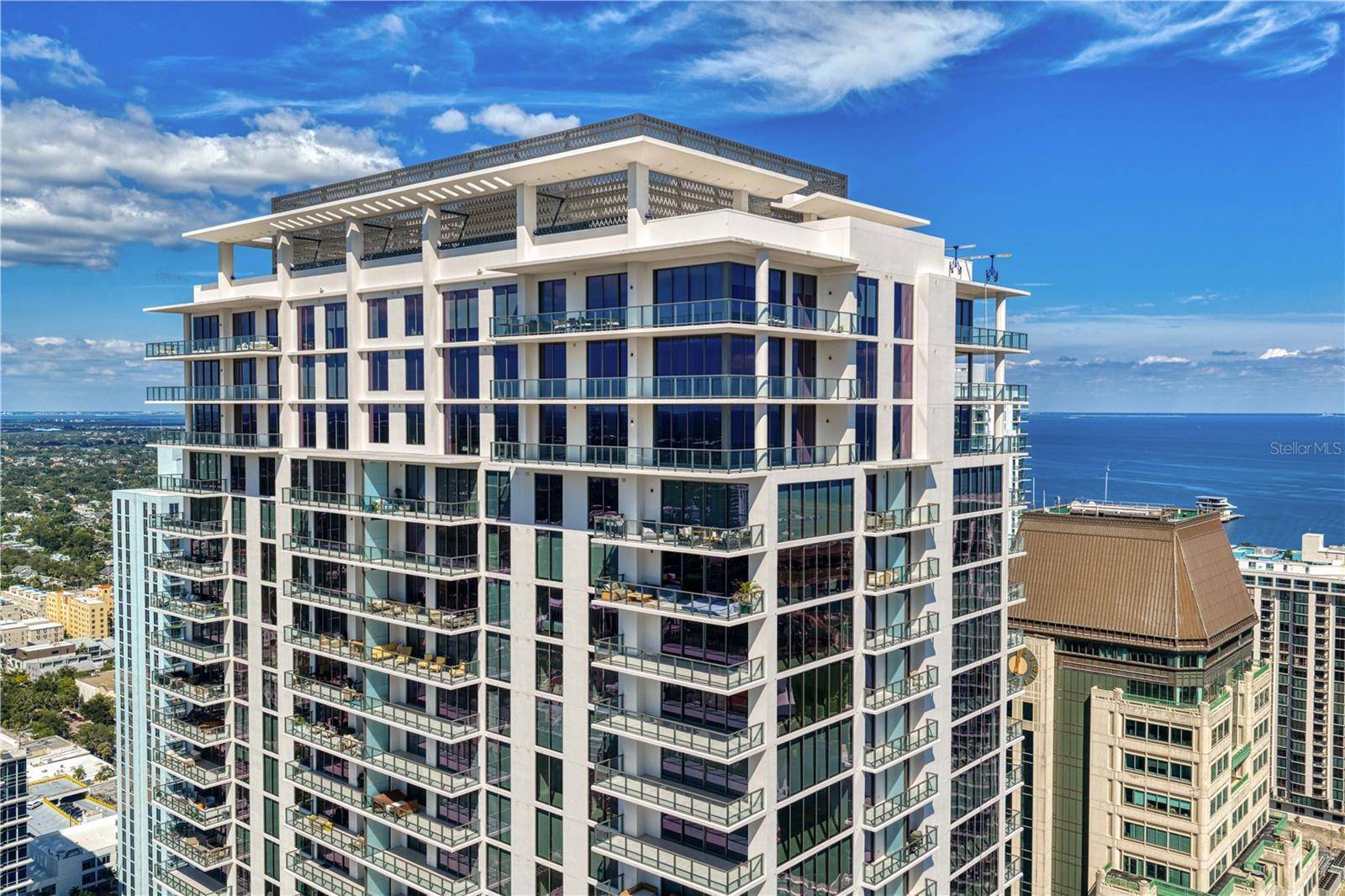 275 1ST AVE S #4004, St Petersburg, FL 33701