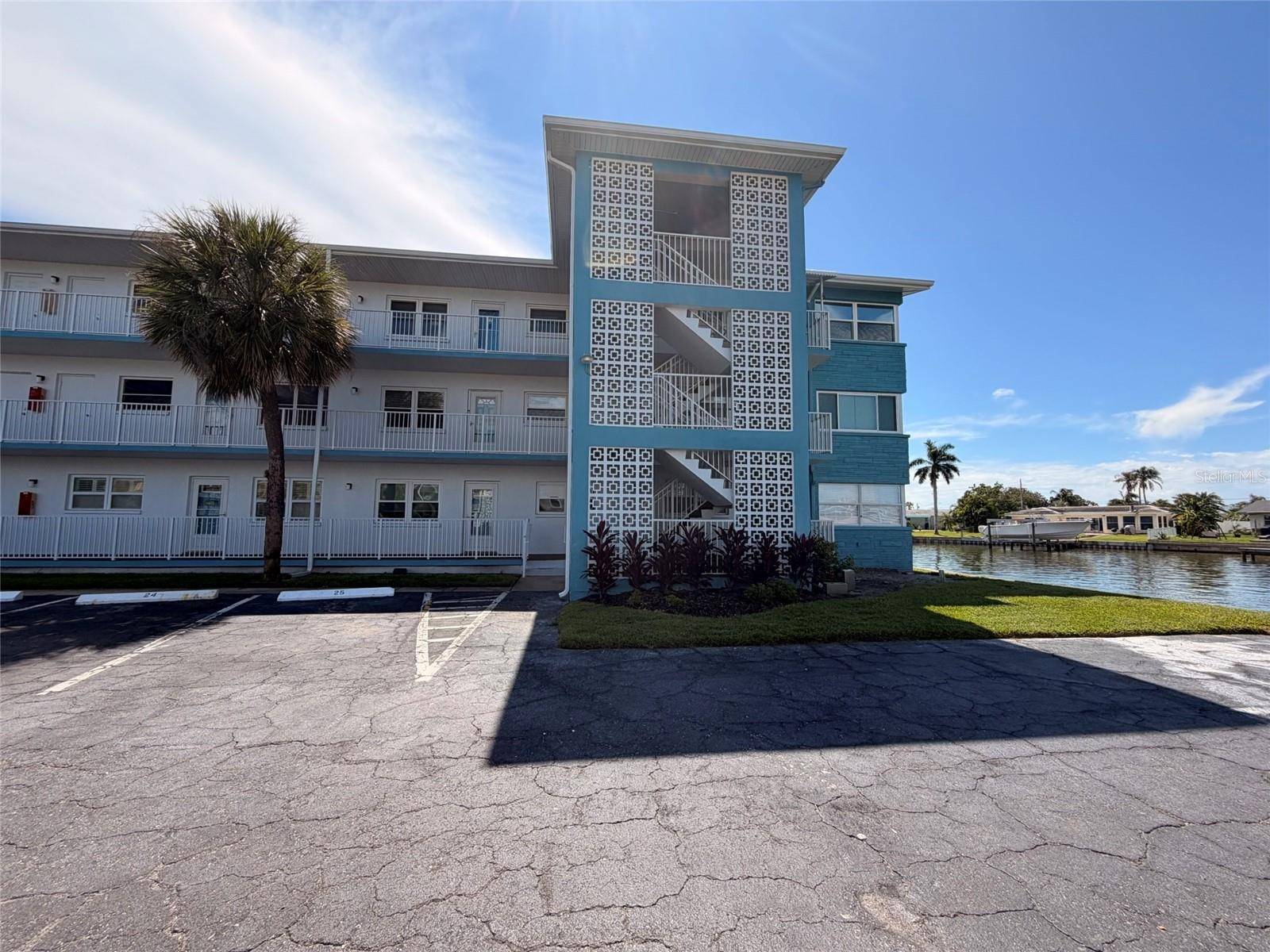 1893 SHORE DR. DR S #216, South Pasadena, FL 33707