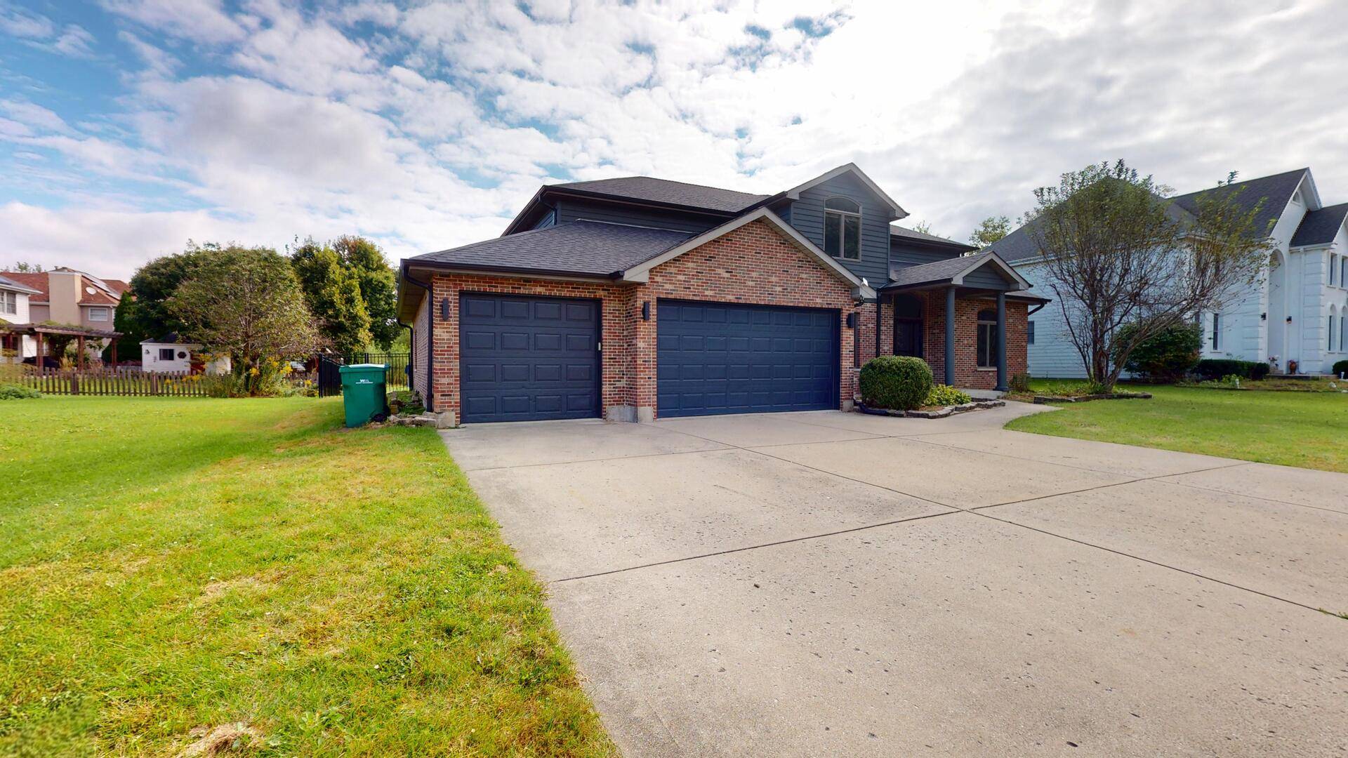 16127 Burgundy DR, Plainfield, IL 60586
