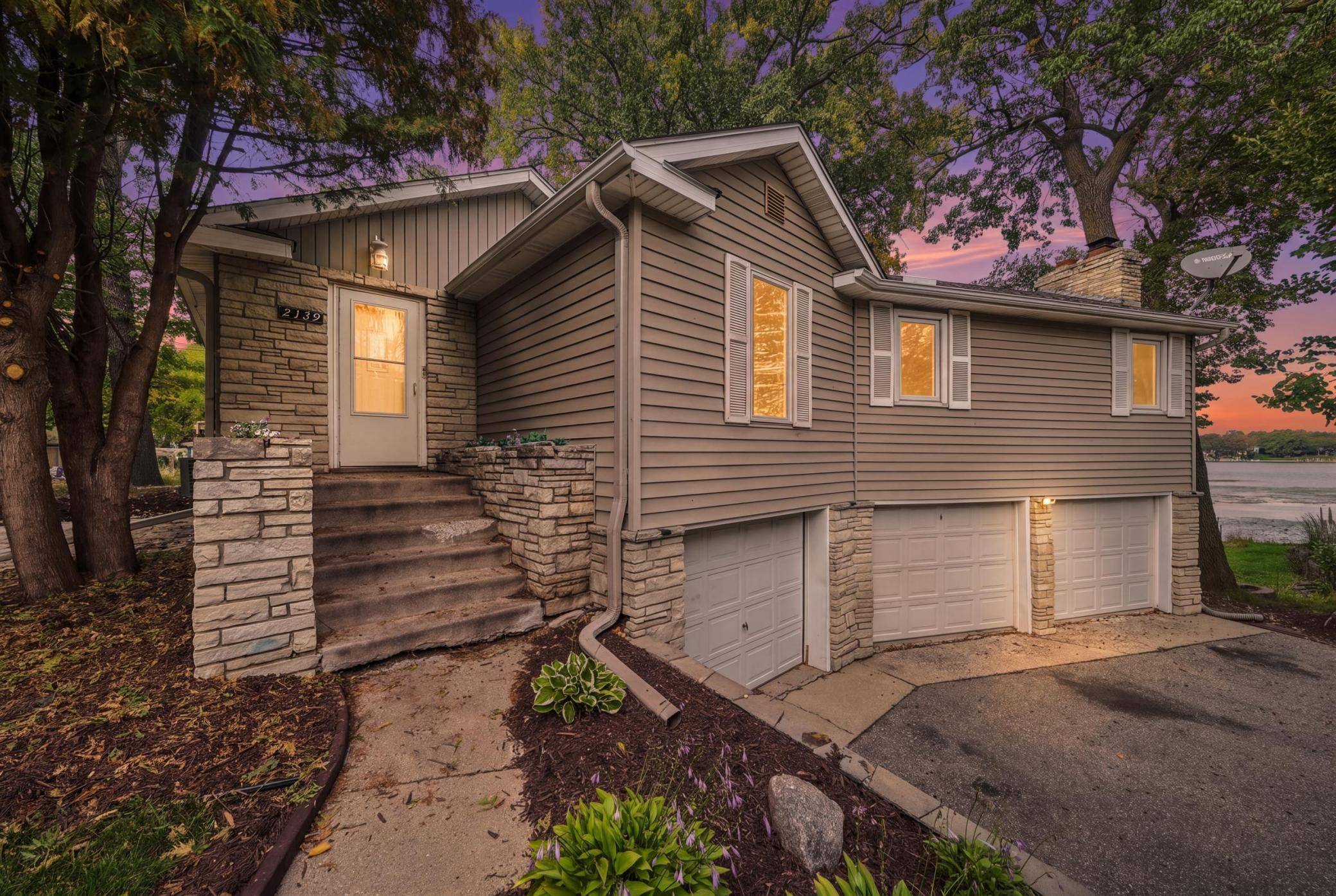 2149 Cardinal LN, Mound, MN 55364