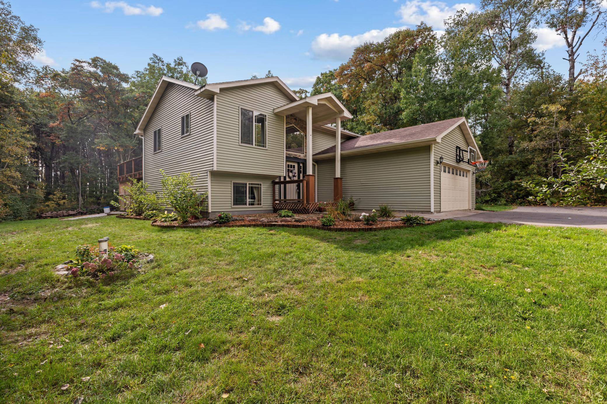 3887 Ackerman TRL, Pequot Lakes, MN 56472