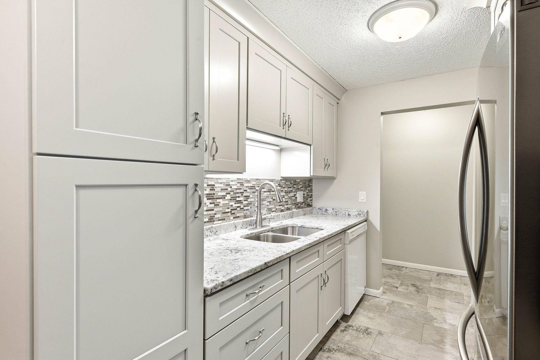3399 Kent ST #306, Shoreview, MN 55126