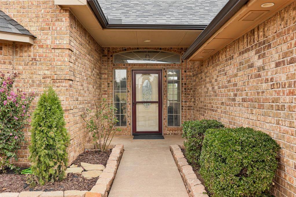 1942 County Road 1212, Tuttle, OK 73089