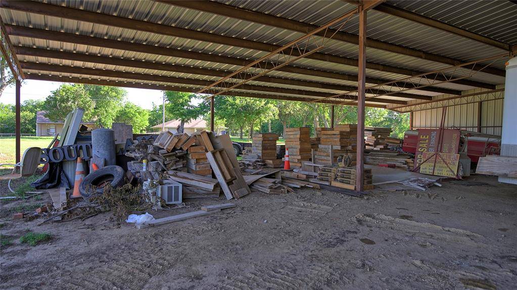 510 E Locust Street, Nocona, TX 76255