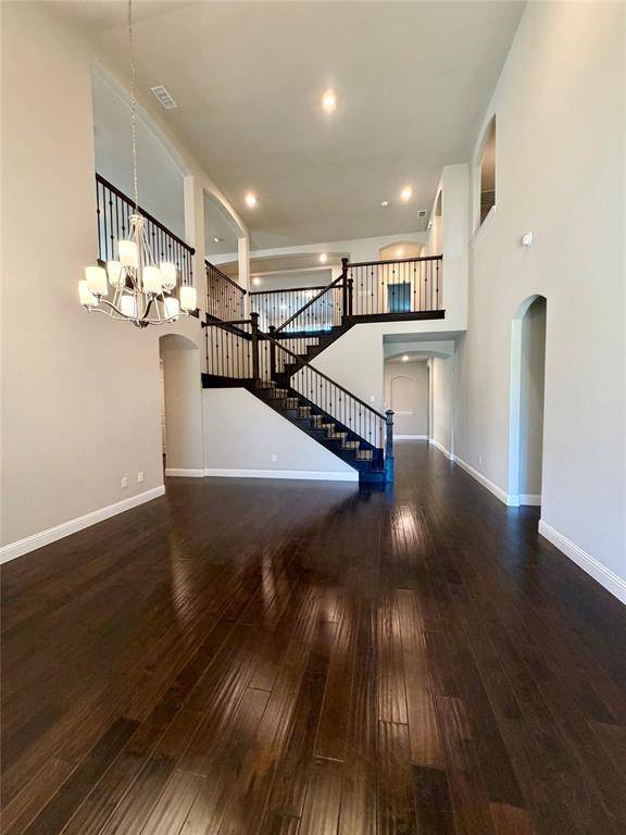 2705 Walnut Creek Lane, The Colony, TX 75056