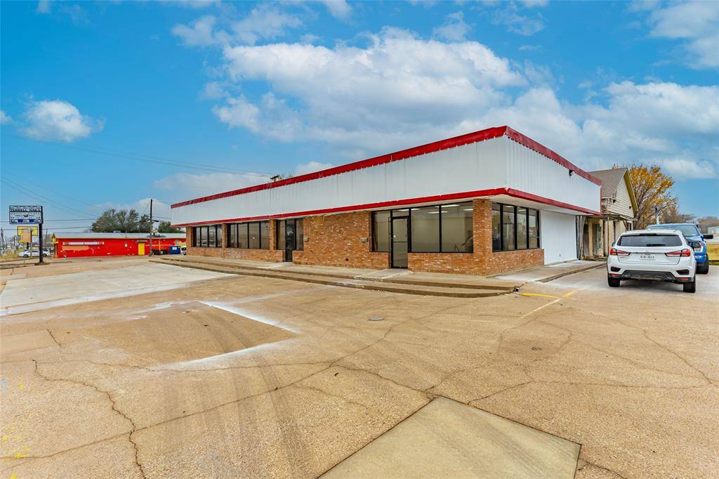 210 S Virginia Street, Terrell, TX 75160