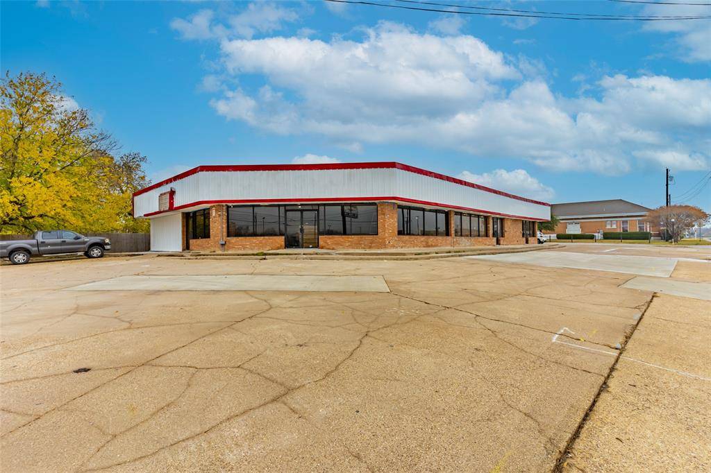 210 S Virginia Street, Terrell, TX 75160