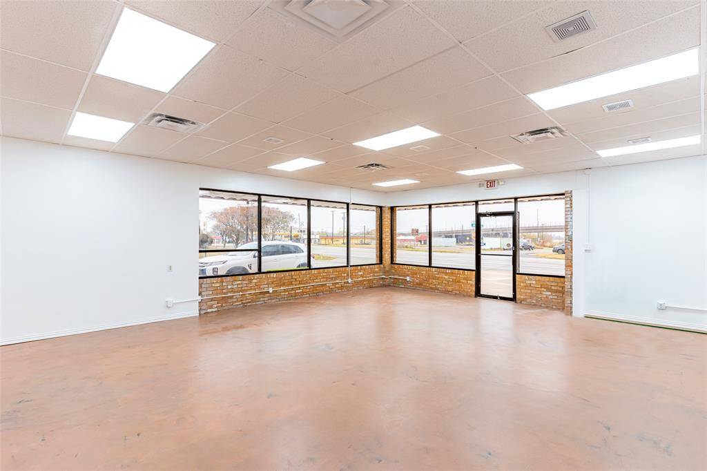 210 S Virginia Street, Terrell, TX 75160