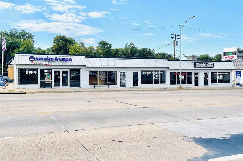 1801 W Berry Street, Fort Worth, TX 76110