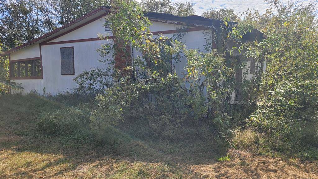 9999 County Road 2884, Marlin, TX 76661