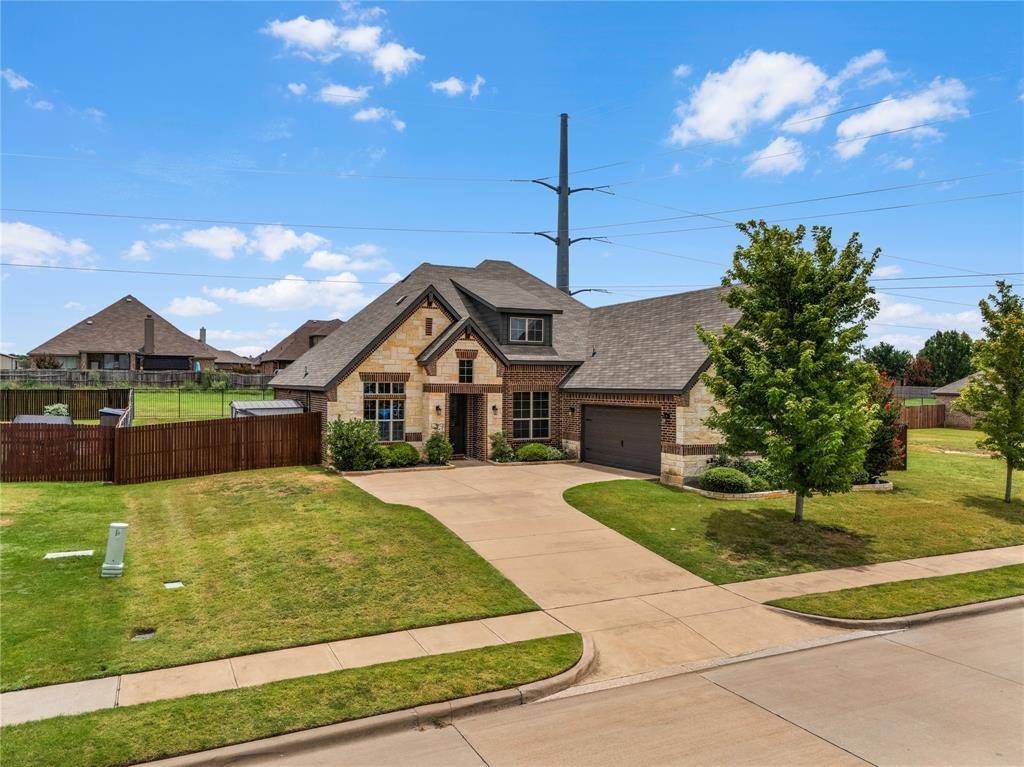 1441 Grassy Meadows Drive, Burleson, TX 76058