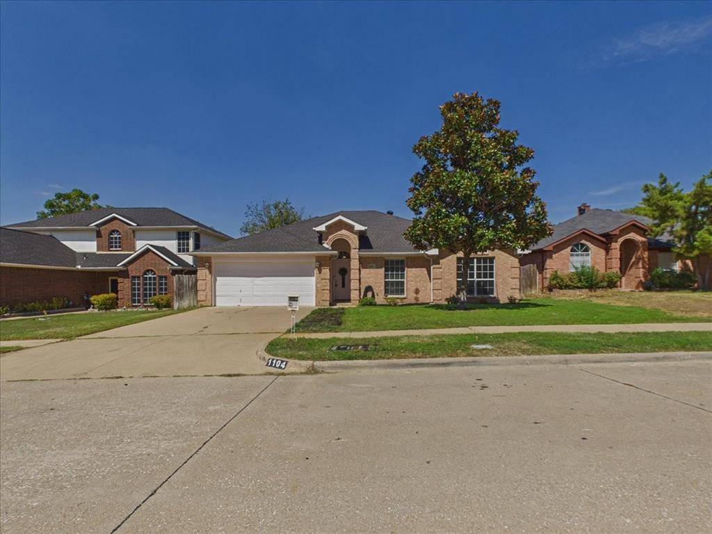 1104 Brandy Station Road, Grand Prairie, TX 75052