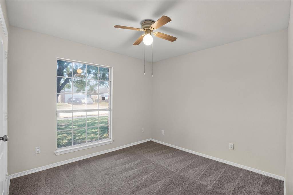 419 Murphy Road, Burleson, TX 76028
