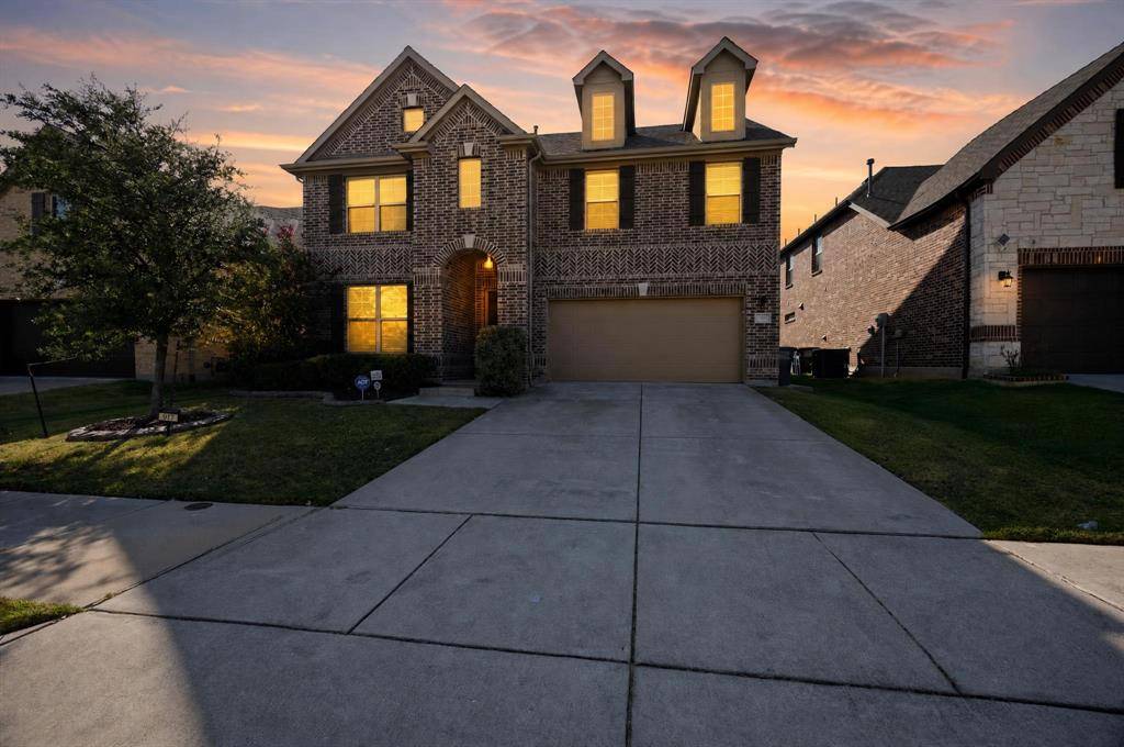 917 Sundrop Drive, Little Elm, TX 75068