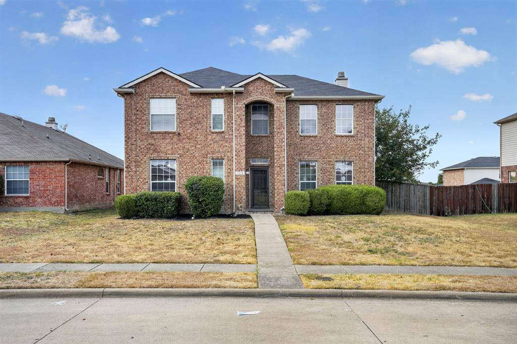 1213 Spring Water Drive, Lancaster, TX 75134
