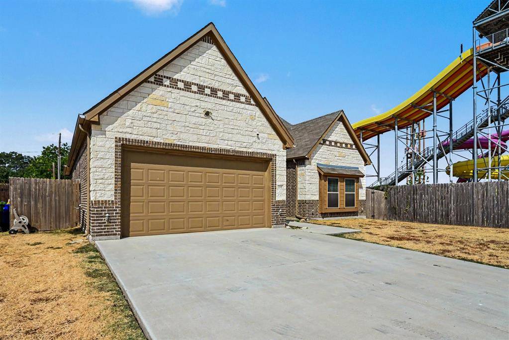 231 N Judd Street, White Settlement, TX 76108